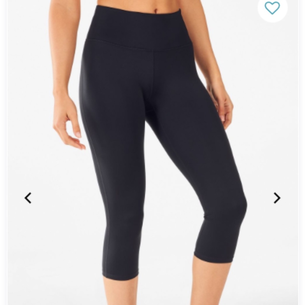 Fabletics UltraCool Crop Soldout on site XS NWT